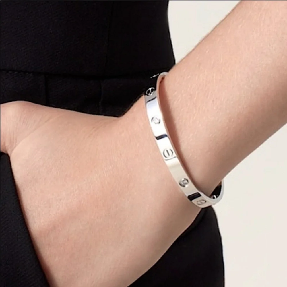 Gold Bangle Bracelet - Picture 5 of 11